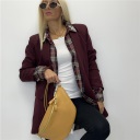 camicia asimmetrica con applicazione sul colletto asymmetric